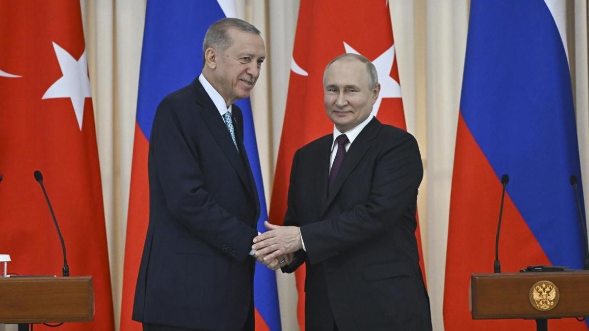 Cumhurbakan Erdoan'dan Putin'in ''stanbul'' teklifine cevap
