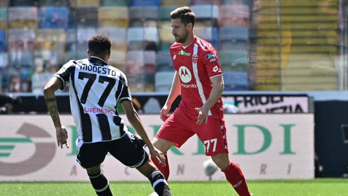 Monza deplasmanda galip