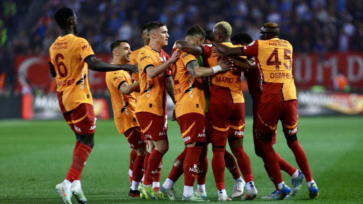 Galatasaray, Trabzonspor ma kamp kadrosunu duyurdu