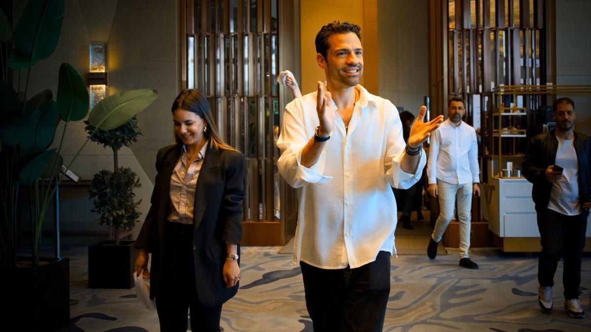 Yunan müziğinin megastarı Konstantinos Argiros'un beklenen İstanbul konseri 9 Temmuz'da! "İple çekiyorum"