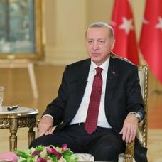 /politika/cumhurbaskani-erdogan-trump-ve-suriye-cumhurbaskani-sara-cevrim-ici-toplantida-bir-araya-geldi-haber-1943278/