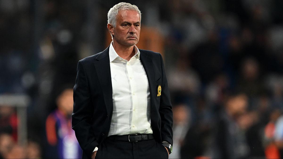 Eski takmna geri mi dnyor? Jose Mourinho iin iddialar yeniden alevlendi