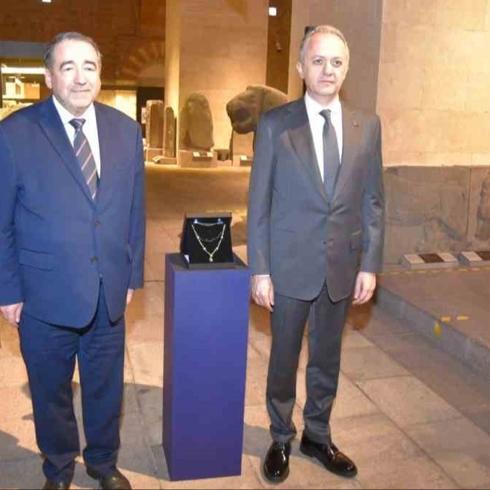 Türkiye'den kültür varlığı iadesi: Moche kolyesi Peru'ya döndü