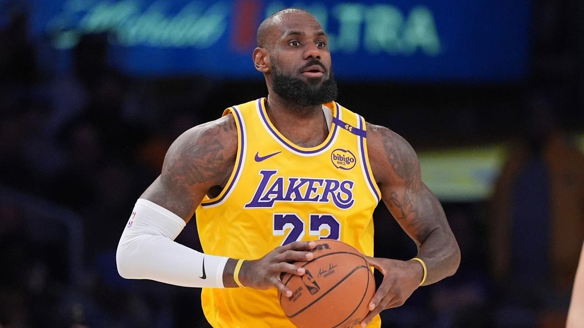 40 yandaki LeBron James'ten tarihi szleme