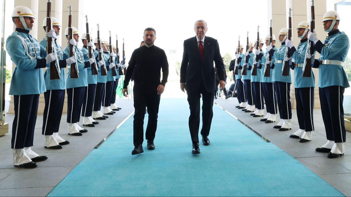 Cumhurbakan Erdoan'dan Putin ve Zelenski'ye Trkiye daveti
