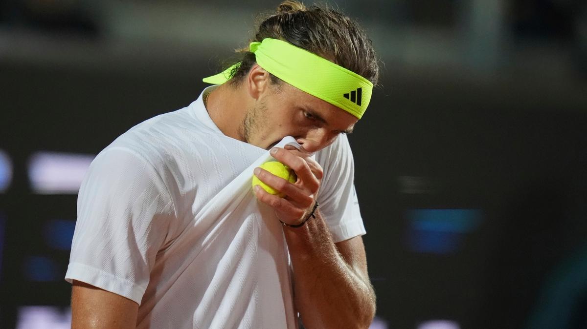 Son ampiyon Alexander Zverev, Roma Ak'ta elendi
