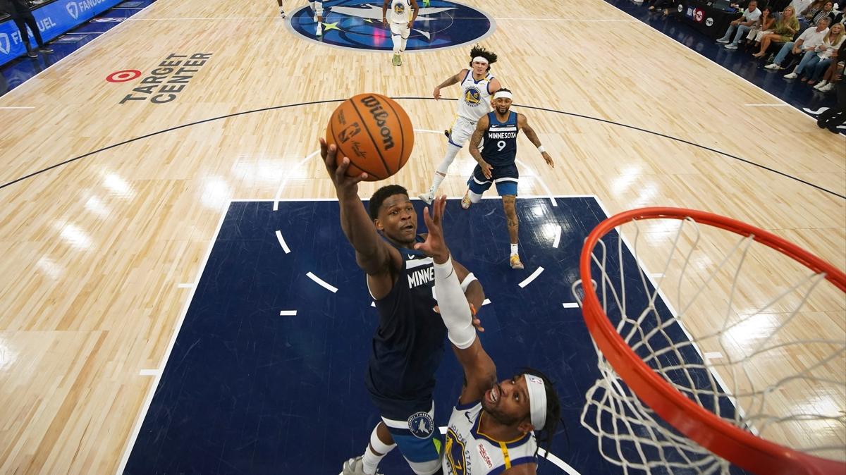 Timberwolves konferans finaline ykseldi