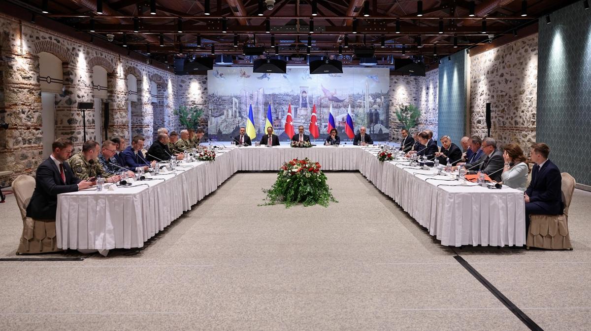 Dolmabahe'de 2. kritik zirveye geildi! Kremlin'den aklama