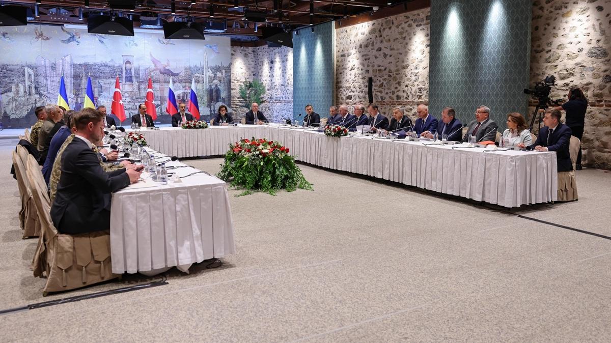 Ukrayna ve Rusya arasnda ilk anlama saland! 