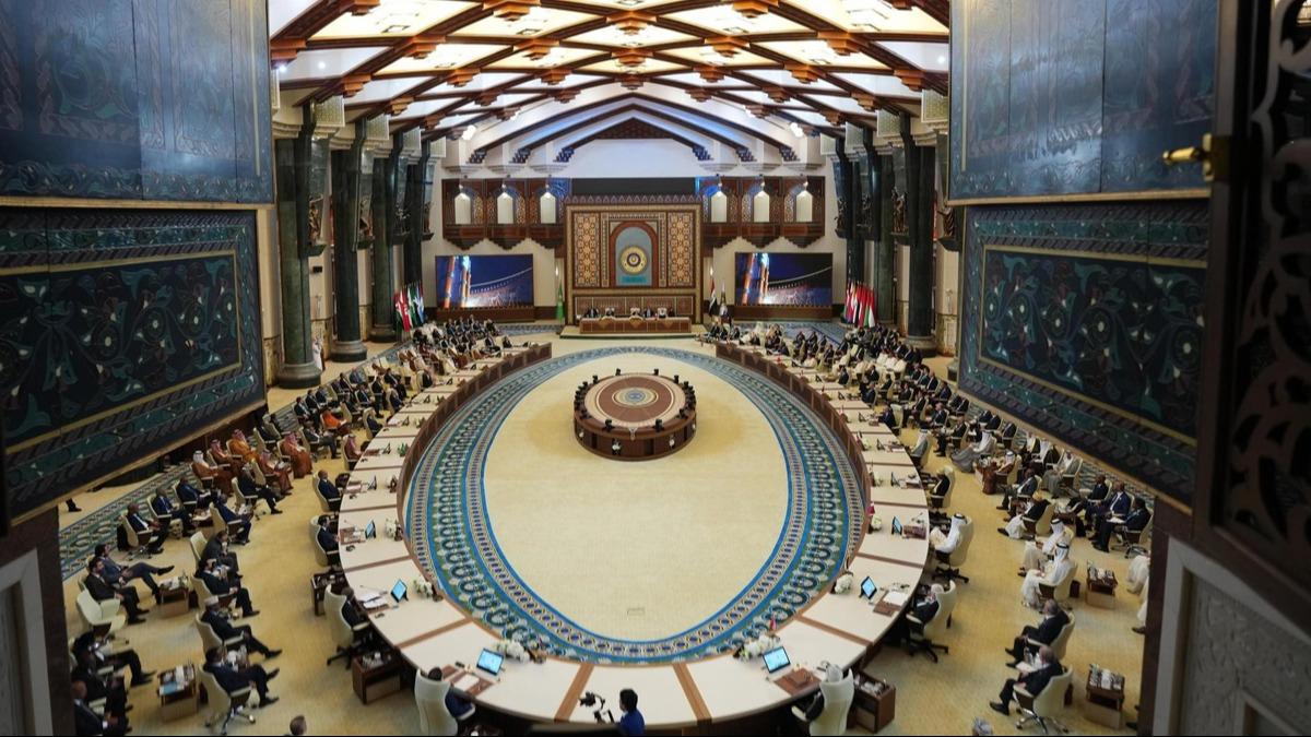 Arap Birlii Zirvesi'nden bar mesaj: Kan dursun, zm balasn