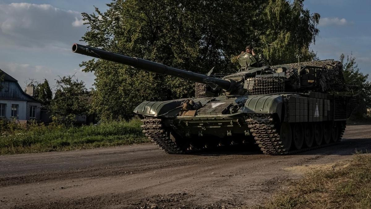 Avustralya, Ukrayna'ya 49 tanklk ilk sevkiyat gnderecek