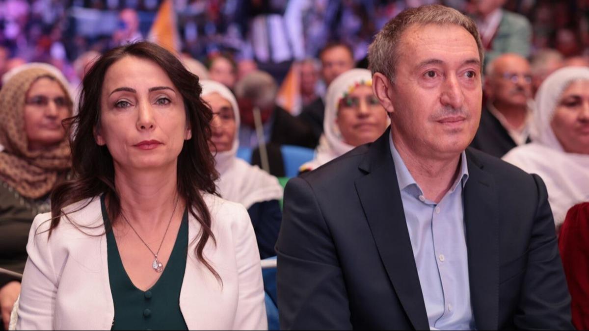 DEM Parti'den siyasi parti turu