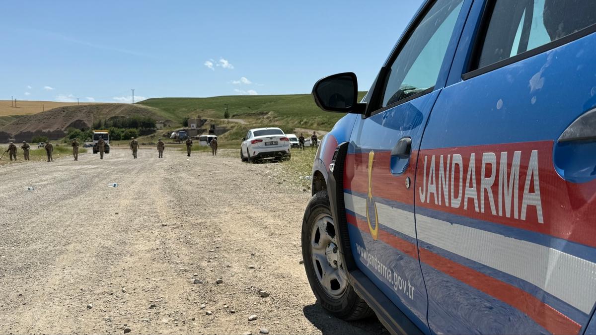 Diyarbakr'da vahet! Baba ve 15 yandaki olunun yanm cesedi bulundu