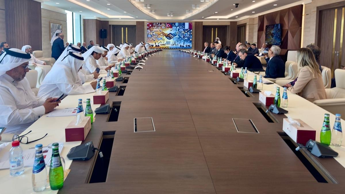 Bakan imek, Doha'da reel sektre Trkiye'deki yatrm frsatlarn anlatt