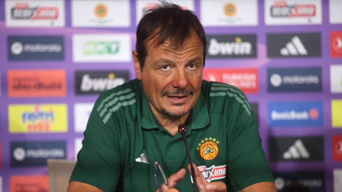 Kazanrsa tarihte bir ilk! Ergin Ataman THY Avrupa Ligi'nde 4. kupann peinde