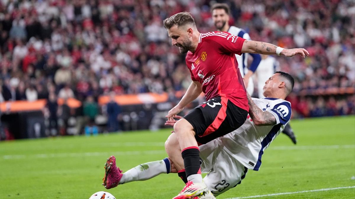 Luke Shaw kaybedilen kupann ardndan takm arkadalarn eletirdi