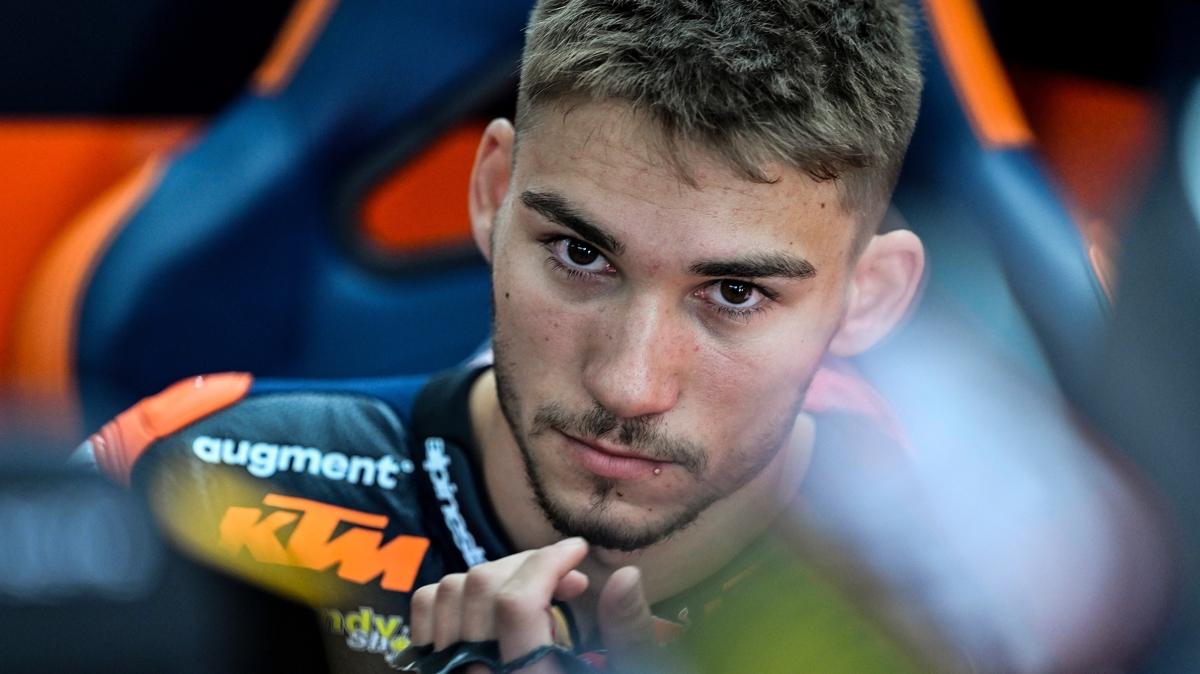 Deniz nc, Moto2'de ngiltere etabnda pistlere kacak 