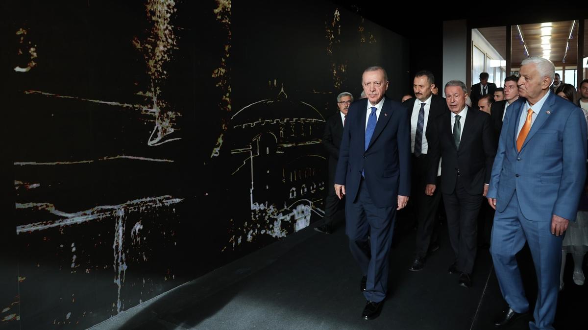 Cumhurbakan Erdoan, ''Canm stanbul'' sergisini gezdi
