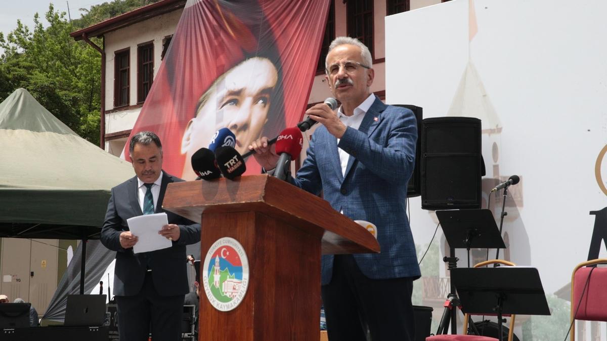 Bakan Uralolu duyurdu: Bolu'ya scak asfalt mjdesi