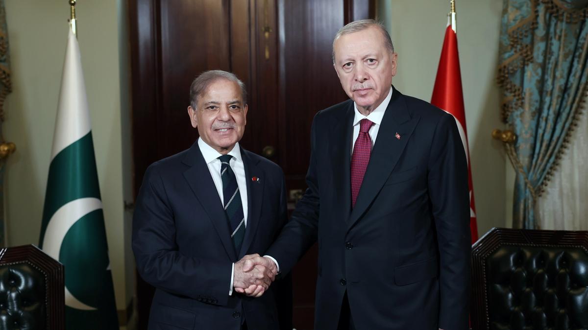 Dolmabahe'de kritik zirve! Cumhurbakan Erdoan, Pakistan Babakan erif'i kabul etti