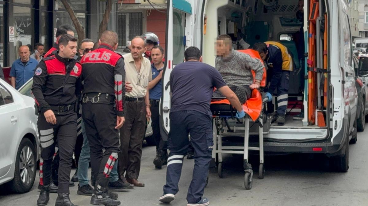 Küçükçekmece'de polise bıçaklı saldırı! Şüpheli etkisiz hale getirildi