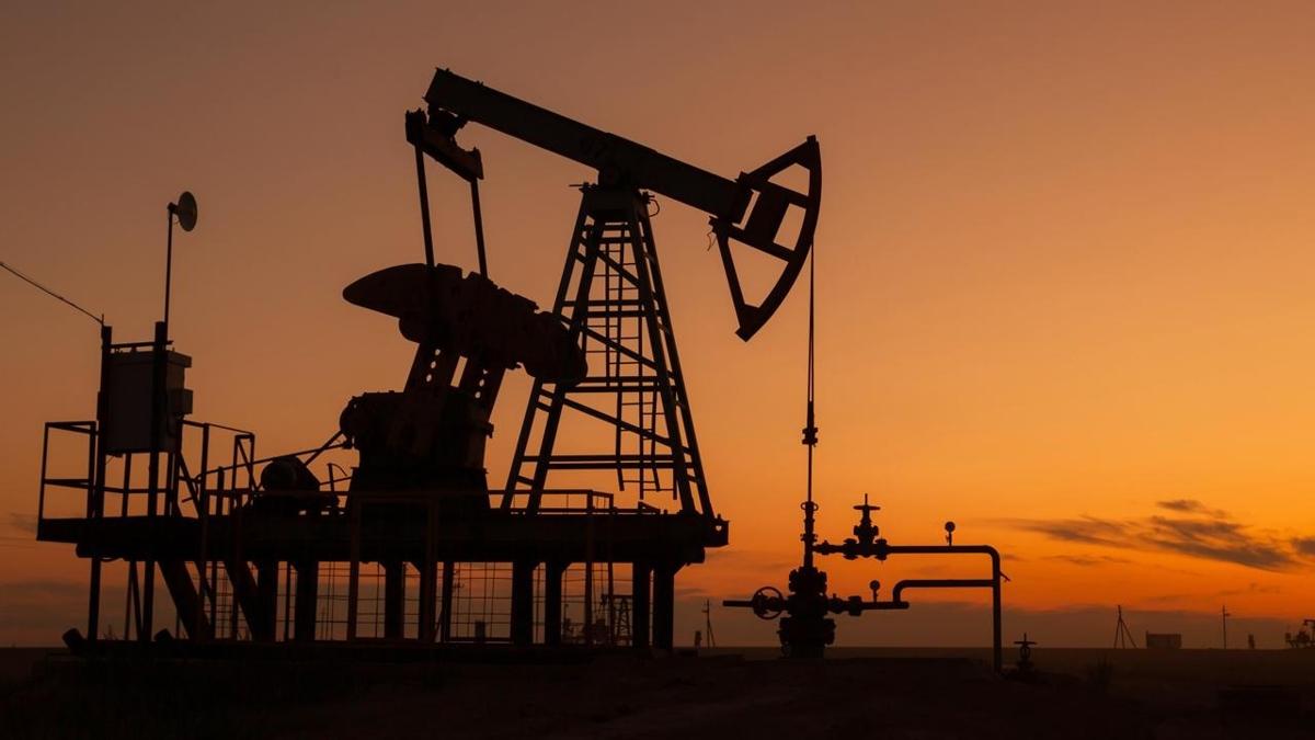 2 lkede petrol sevinci! Tarafsz blgede kefedildi