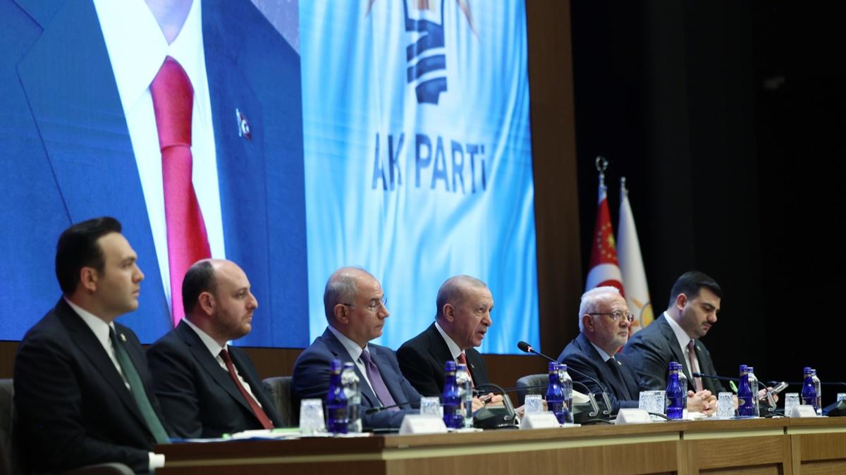 AK Parti MKYK topland