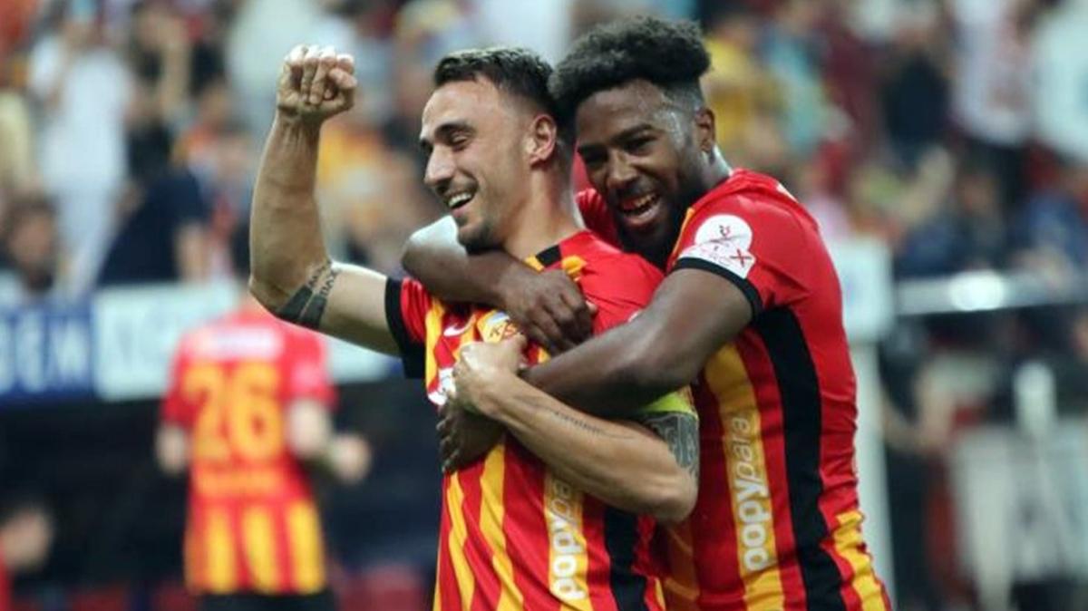 Duckens Nazon'dan sezonun 7. gol 