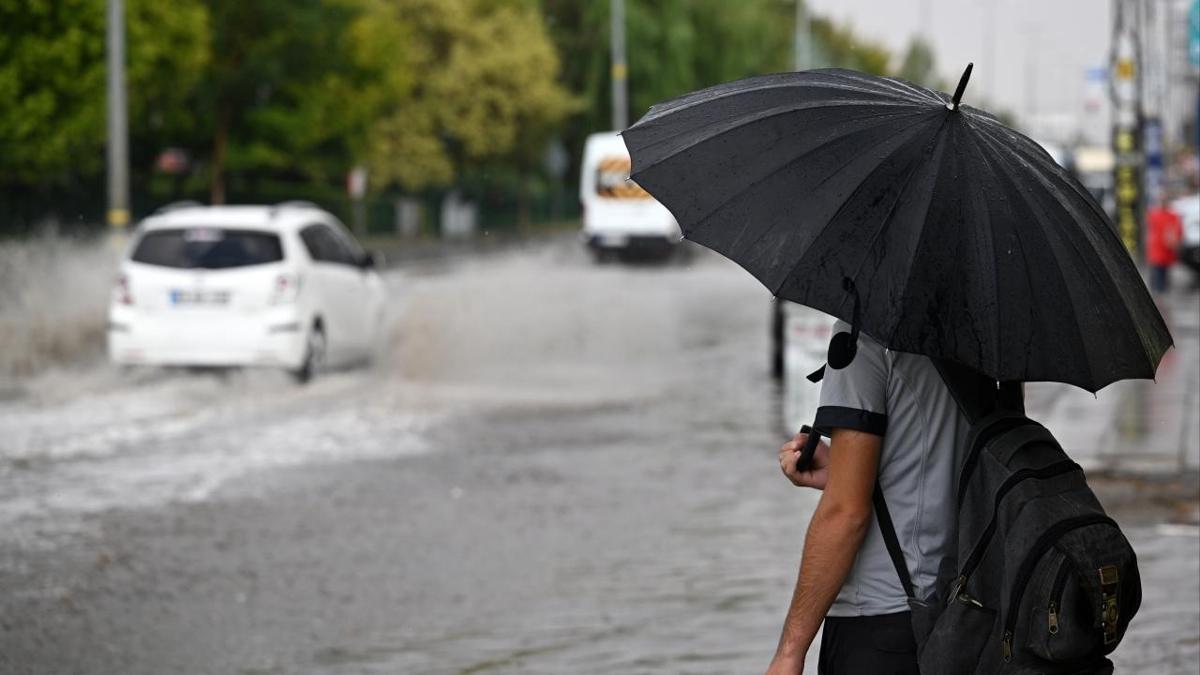 Meteoroloji il il uyardı: Kuvvetli sağanak geliyor 