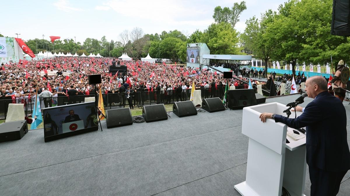 Millet Bahçeleri açılışında muhalefete yolsuzluk göndermesi: En sevdikleri yeşil 'Benjamin Franklin' yeşili