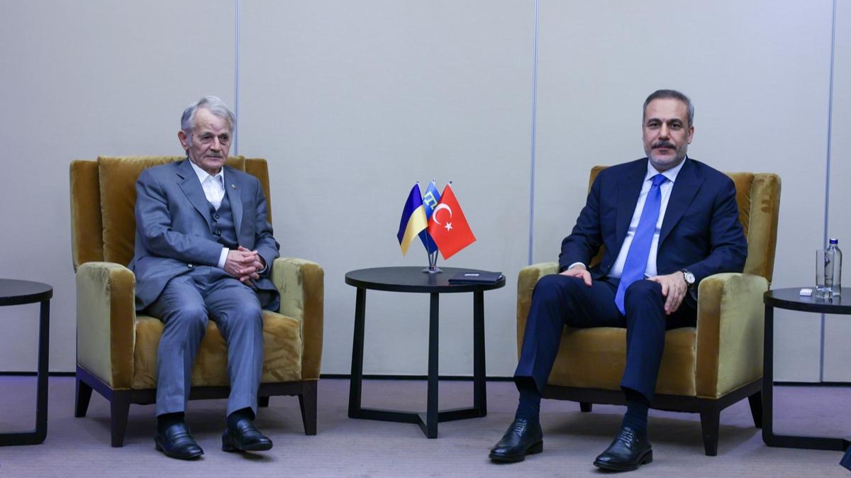 Bakan Fidan, Krm Tatarlarnn Milli Lideri Krmolu ile grt