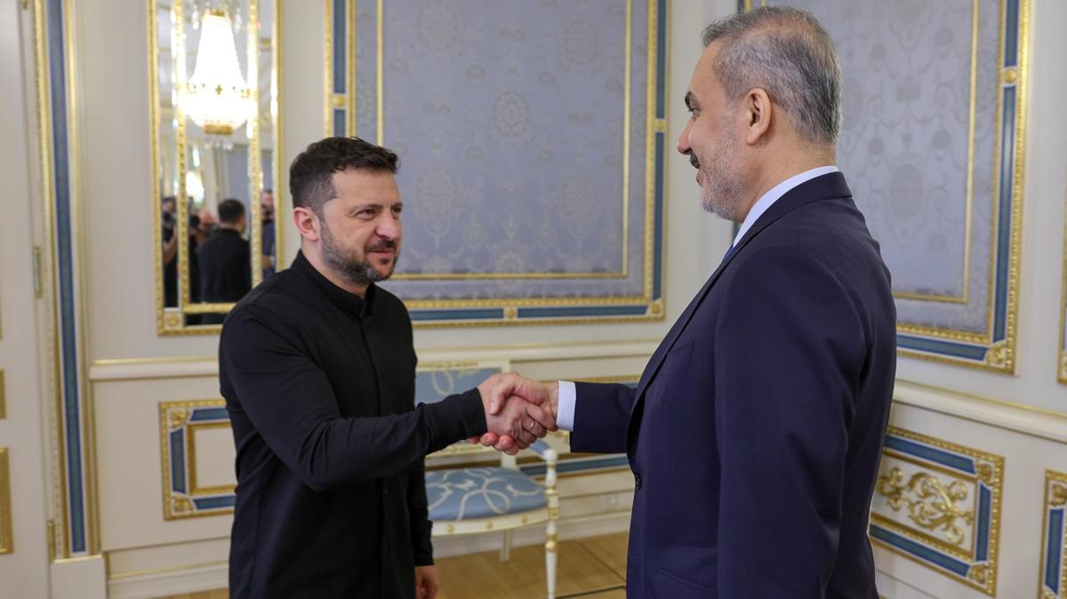 Bakan Fidan, Zelenski ile grt 