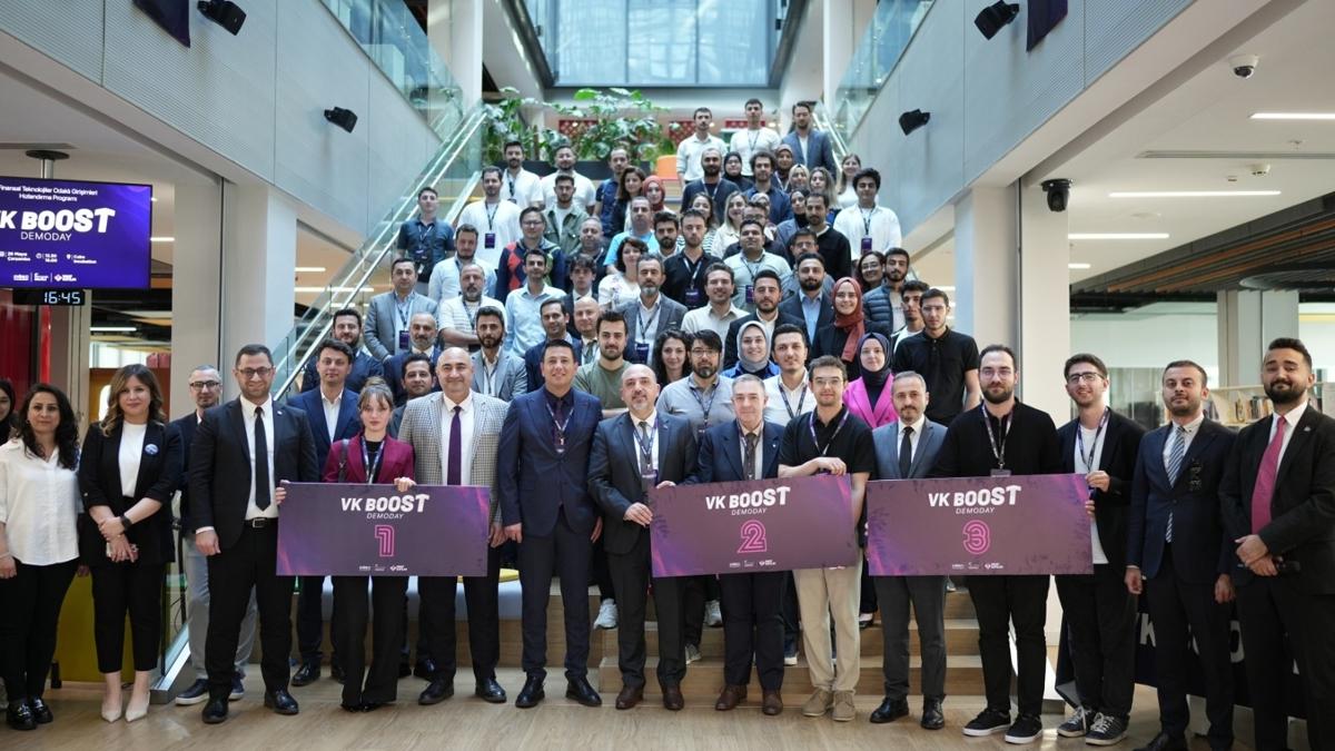 En yi Fintech Giriimcileri' dllerini ald