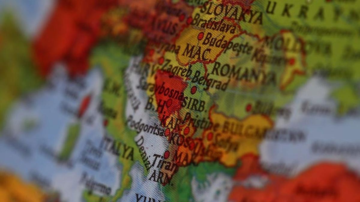 Srbistan'da askeri fabrikada patlama: 5 yaral 