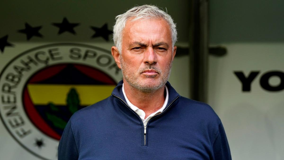 Mourinho aklad! Bir isimle daha yollar ayrlacak