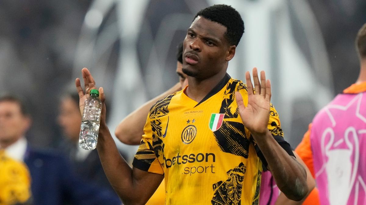 Denzel Dumfries: Onlar bizden daha iyiydi