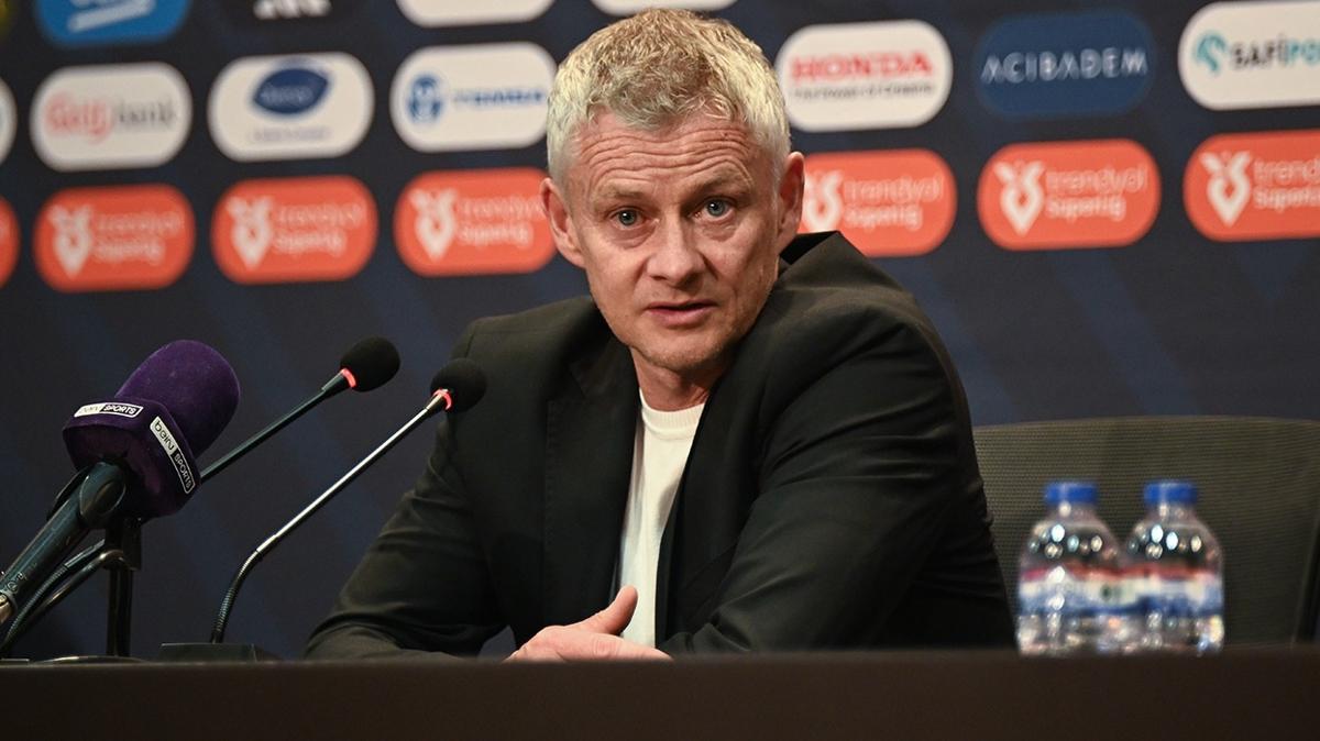 Solskjaer: Taraftarmz gururlandracak bir takm kurmak istiyoruz