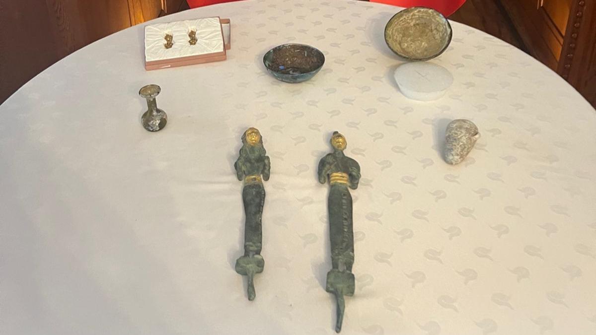 svire, 7 para tarihi eseri daha Trkiye'ye iade etti