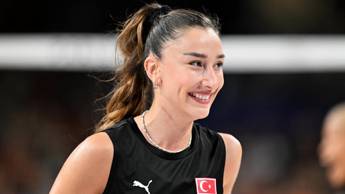 Resmen duyuruldu! Hande Baladn, Fenerbahe'de
