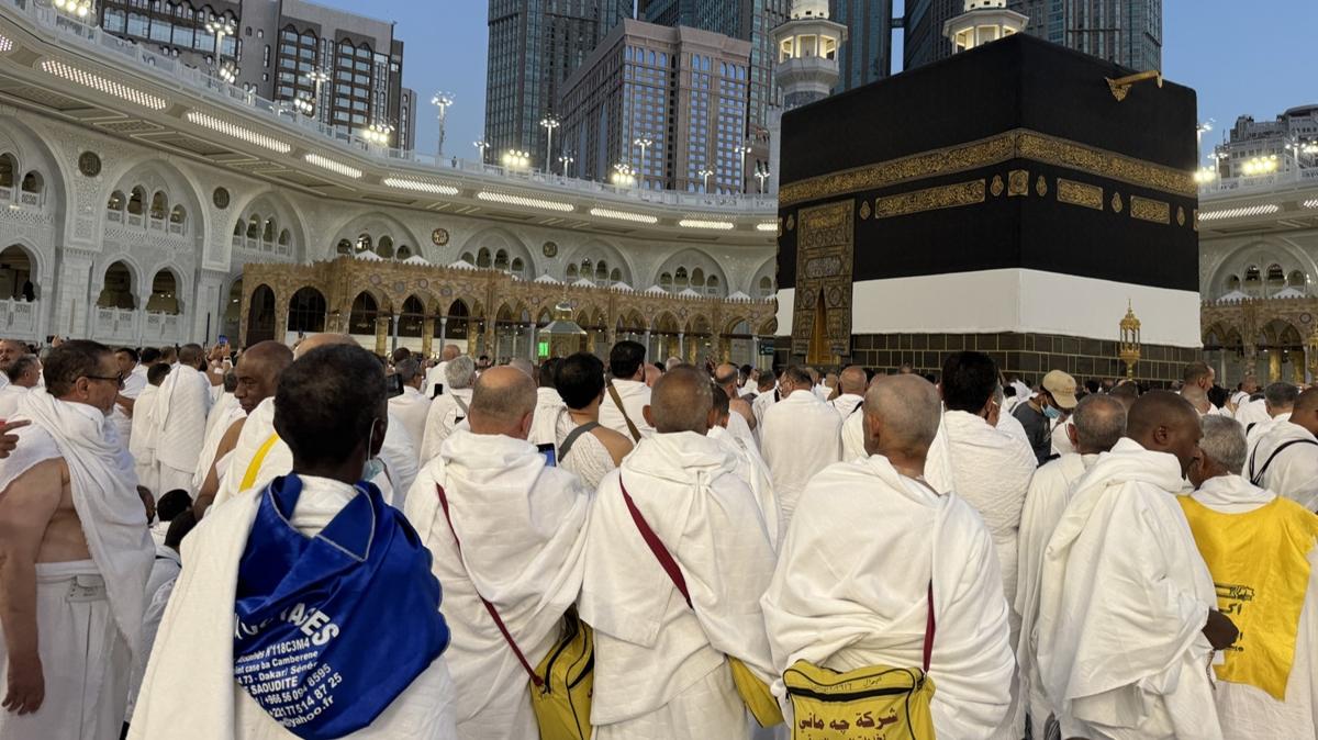 Suudi Arabistan'dan ''izinsiz hac'' tespiti! 75 bin kii geri gnderildi