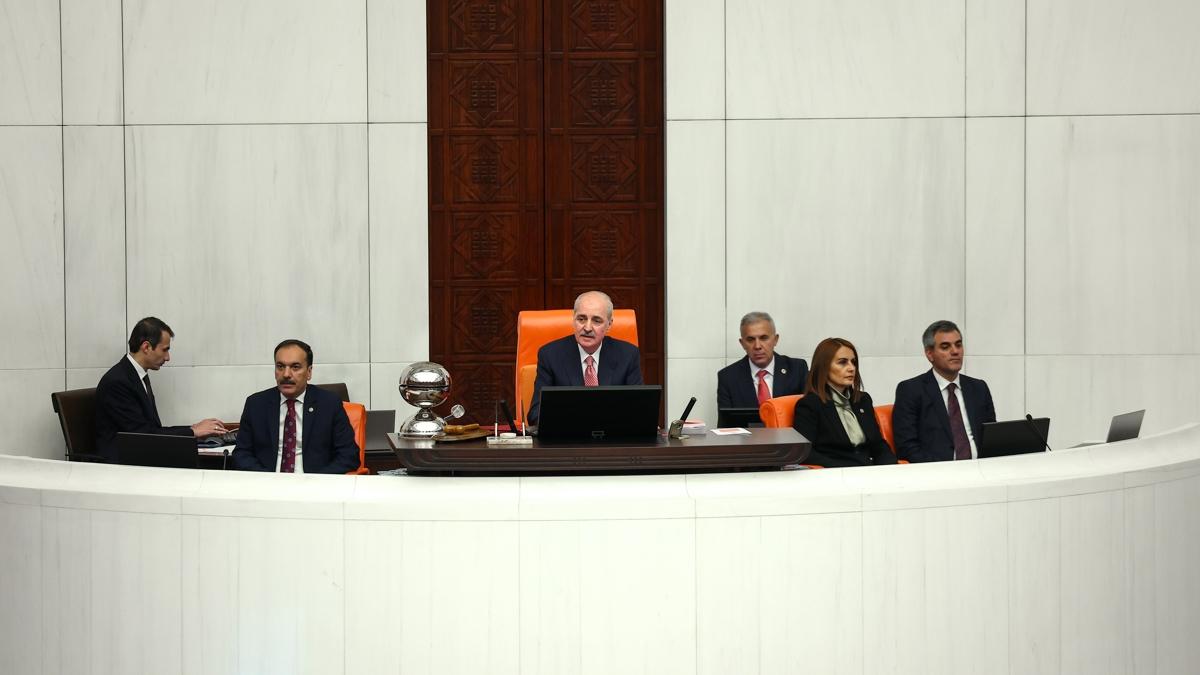 TBMM Bakan Kurtulmu damgasn vurdu! Meclis tarihinde rnei yok