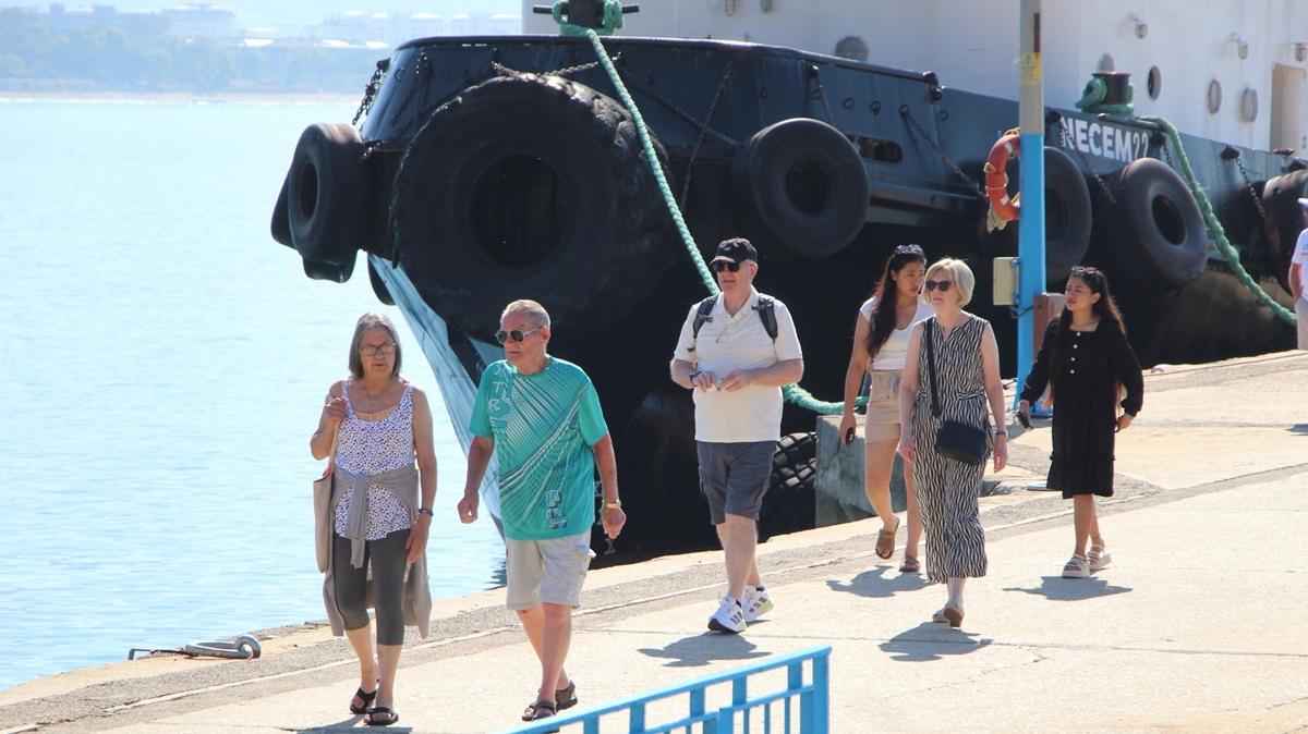 Alanya'ya turist akını! 