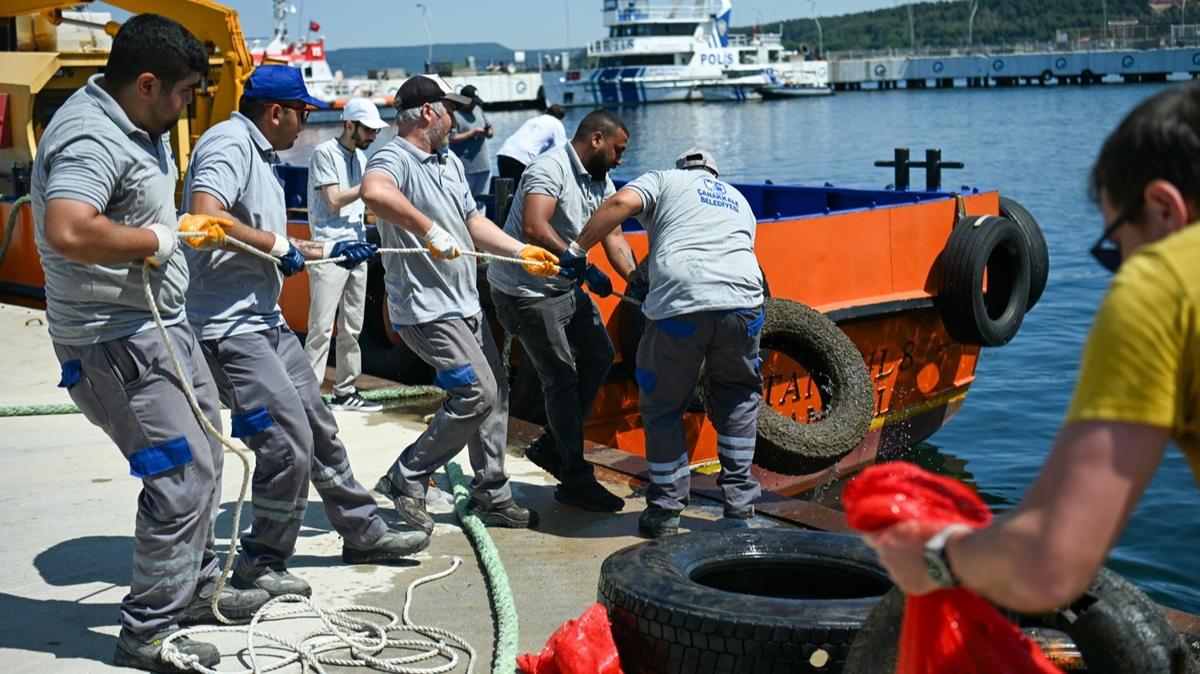 anakkale'de deniz dibi temizlii yapld