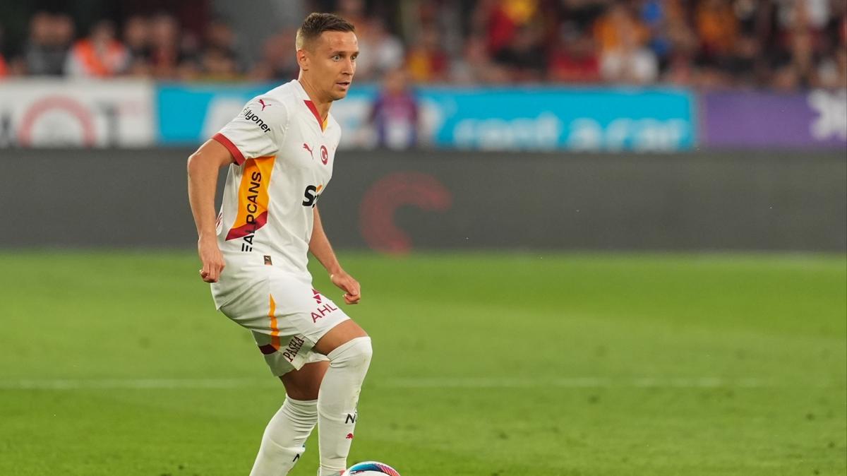 Galatasaray'n kart raporu! En hrn isim Przemyslaw Frankowski oldu
