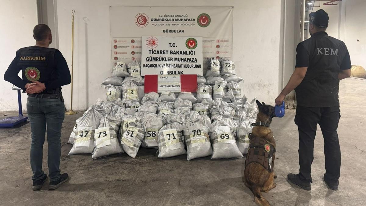 Gmrk muhafaza ekiplerinden Grbulak'ta ''tarihi'' uyuturucu operasyonu