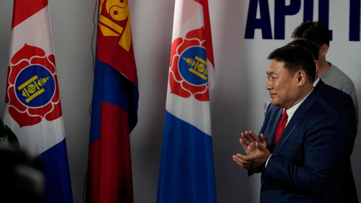 Moolistan'da hkmet krizi! Babakan Oyun-Erdene istifa etti