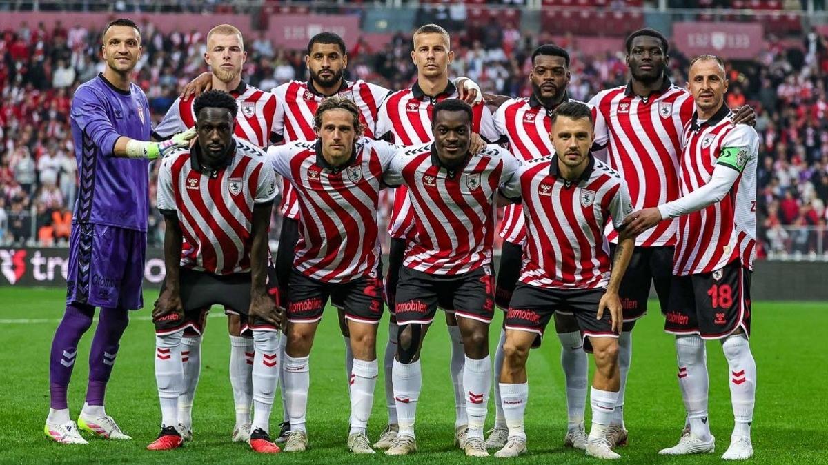 Samsunspor'da yaprak dkm! 5 oyuncu ile yollar ayrld