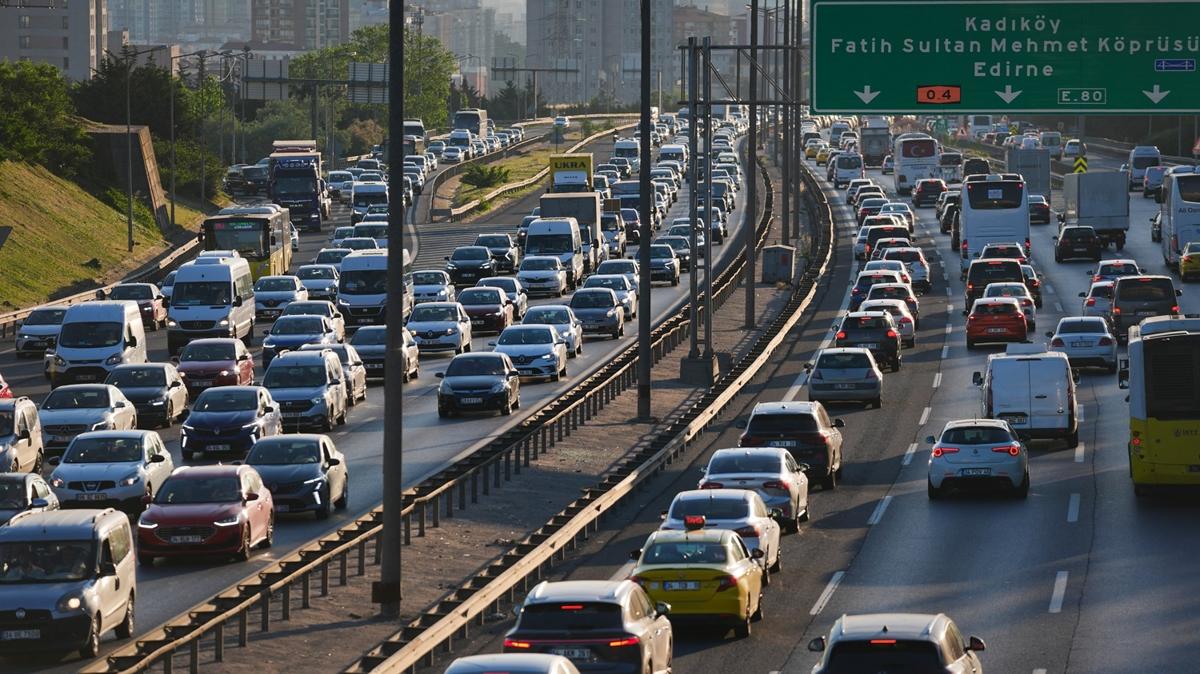 stanbul'da bayram trafii erken balad