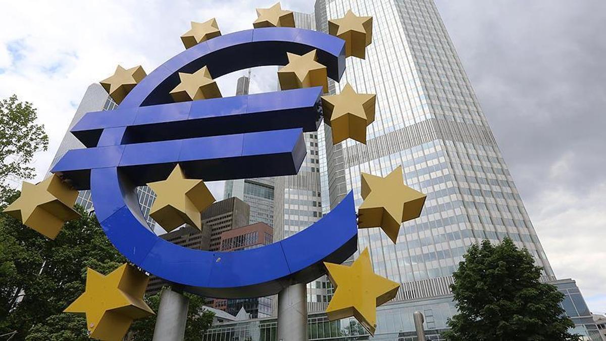 Sekizinci güvercin kanatlanıyor: ECB'nin faiz kararı