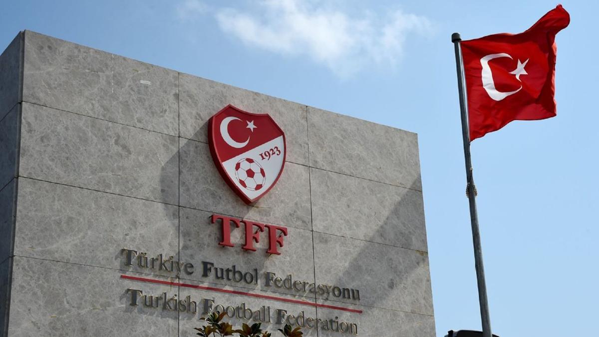 TFF resmen duyurdu! Krmz kart iin yeni karar